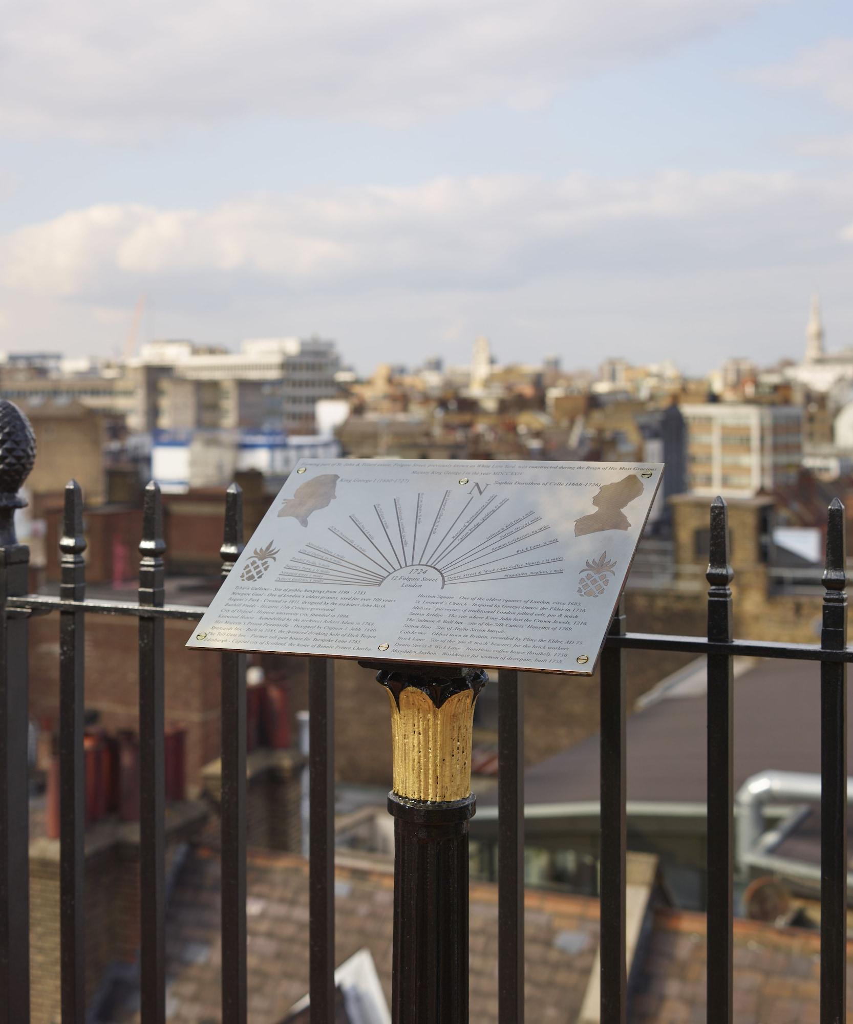 Batty Langley'S Hotell London Eksteriør bilde The plaque at the site of the first London Zoo