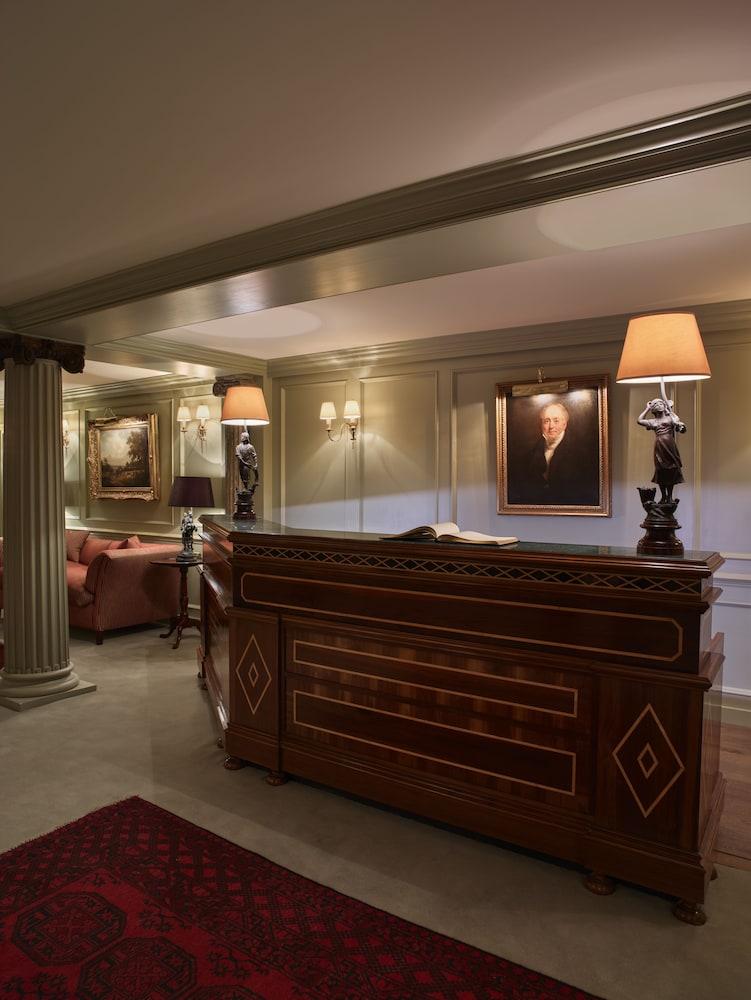 Batty Langley'S Hotell London Eksteriør bilde Reception desk